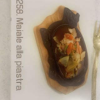 258.maiale alla piastra