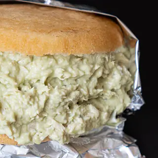 Arepa Reina Pepiada