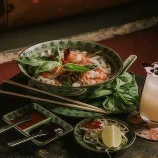 HANOI PHO GAMBAS