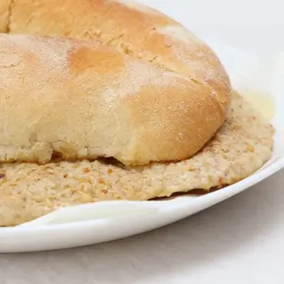 Bifana com Cebola Frita