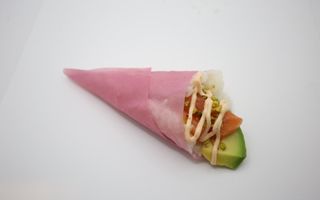 240-Temaki pink sake