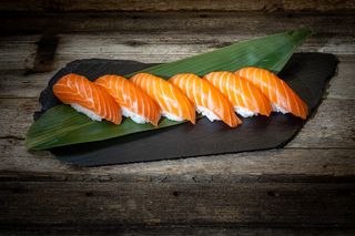 Umami Nigiri Plate 6