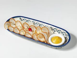 Сало солоне з гірчицею та часником