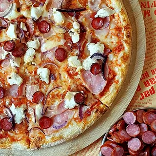 Super Meat pizza