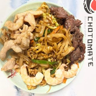 146 Thai Noodle Mixto