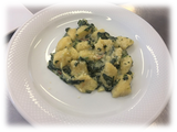 Gnocchi Di Patate E Spinaci Crema Parmigiano E Noce Moscata
