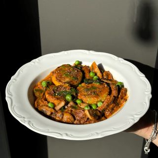 Сирники з томленою яловичиною та печерицями