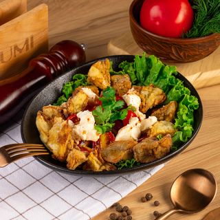 Салат с баклажанами и мягким сыром