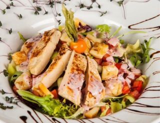 Pileća salata