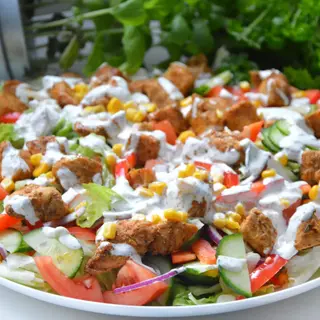 Sałatka z mięsem kebab
