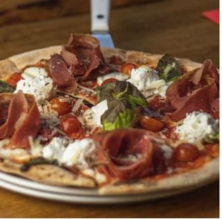 Pizza Tradizionale  Speciale