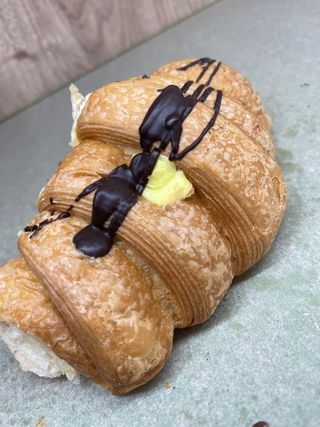 Круасан з бананом