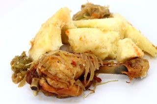 Igname Grillé Avec Poulet