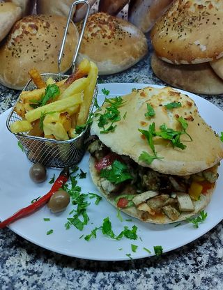 Tabouna Mixte   ( esc+ Chawarma )
