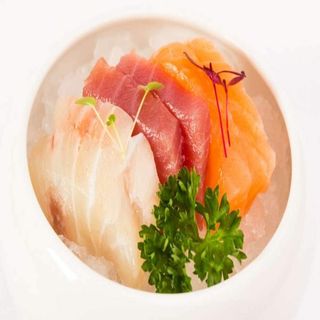 44. Sashimi mix