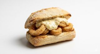 Montado De Calamares Con Alioli