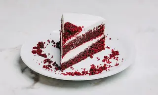 Fatia de bolo red velvet
