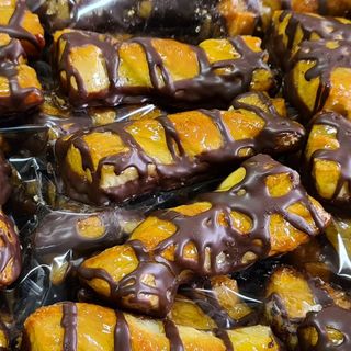 Lazos hojaldre  cebra  1/2 kg 