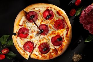 პიცა პიკანტე 8 ნაჭრიანი