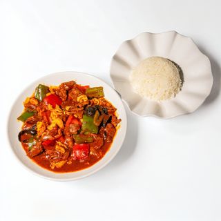 Мушуру с гарниром