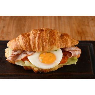 Bacon & Egg Croissant