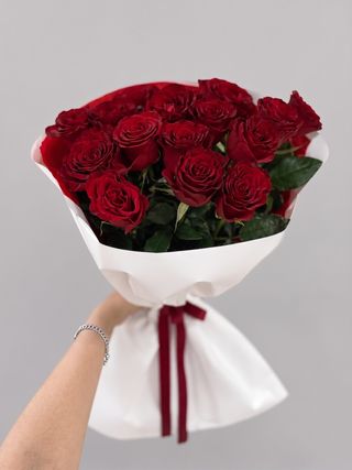 Букет из местной розы S (15шт)