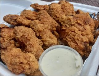 Крылышки 1кг+белый соус 