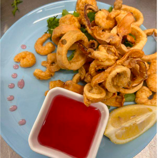 Frittura di pesce con miele piccante