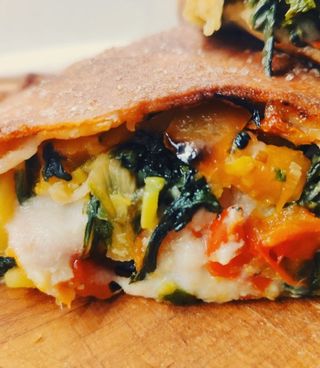 Calzone con verdure grigliate