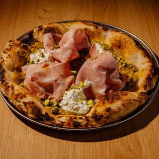 Mortadella y Pistachio