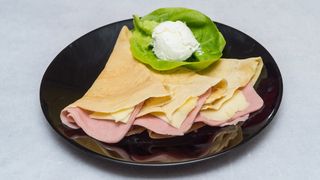 Klasična palačinka pizza sa šunkom