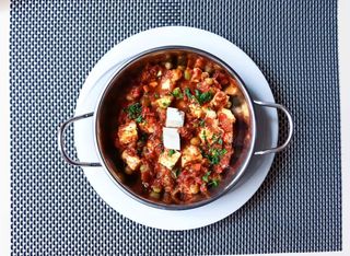 Джалфрези с пилешко филе +гарнитура + Coca-Cola Original Taste