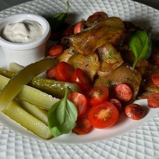 Картофель по домашнему с колбасками