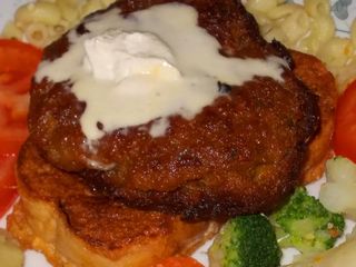 Pljeskavica u kajmaku 200 gr