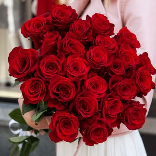 20 Roses rouges avec emballage