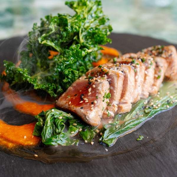 Tataki de atún al carbón