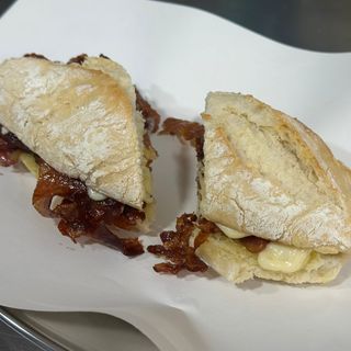 Pitufo de bacon y queso