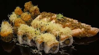 B6. Crazy Salmon Hot Box 22pçs