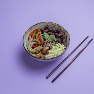 Սոբա տավարի մսով (կծու)