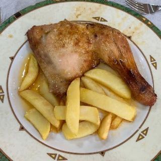 1/4 De Pollo A La Brasa Con Guarnición