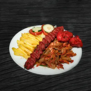 Mixto con Patatas, 3 Tikka, 1 Shish y Ensalada