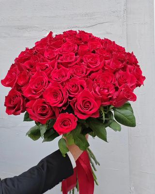 51 წითელი ვარდი