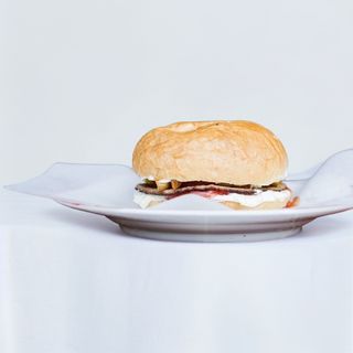 Пилешки хамбургер