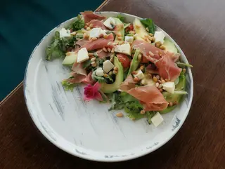 Салат з прошуто (225g)