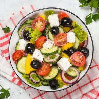 Ensalada Griega  Con Queso Feta