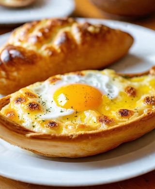 Chaczapuri adżarskie