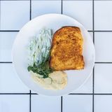 ფრანგული ტოსტი კიტრის სალსათი