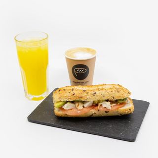 Menú Pollo y Aguacate