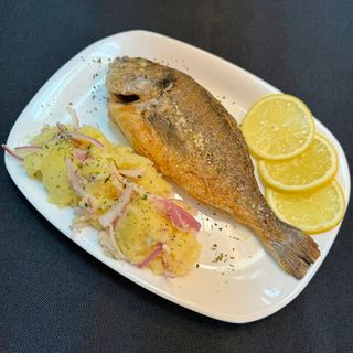 Grilovana orada sa krompir salatom