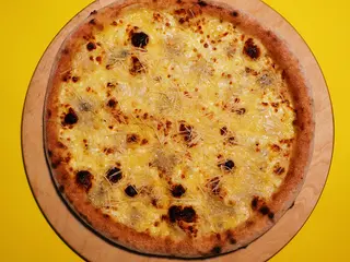 Піца Кватроформаджі  (500г)